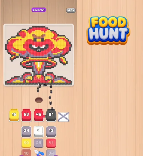 The full board at the start — 116 pixels to eat and a dense queue of numbered color tiles.
