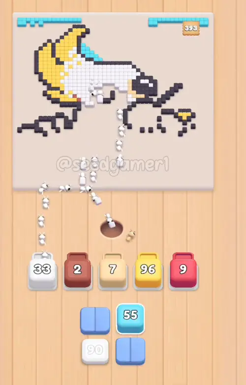 The last Cyan and White blocks open what is left of the background and the chick